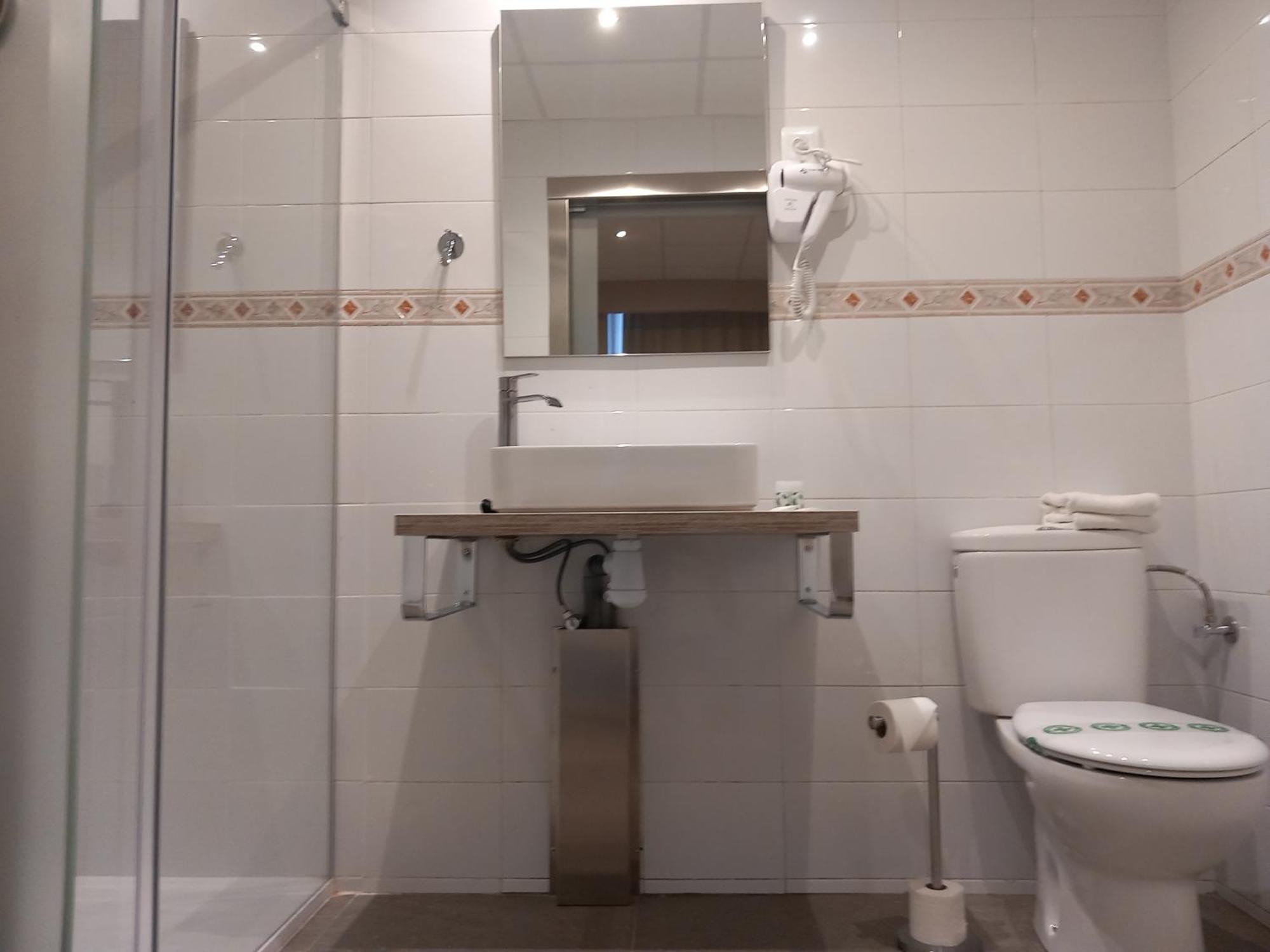 Aparthotel Montcada المظهر الخارجي الصورة